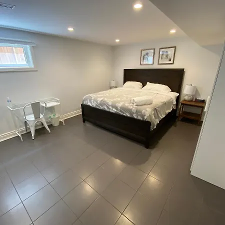 Yonge And Finch Subway !R Spacious & Stylish Prvt Bdr With Shared Bathroom
